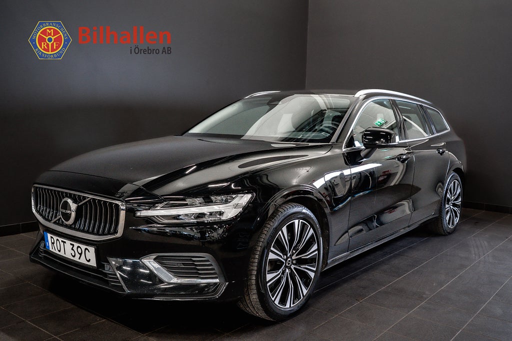 Volvo V60 Recharge T6 AWD || Long Range Core Läder Drag Navi H/K MOMS