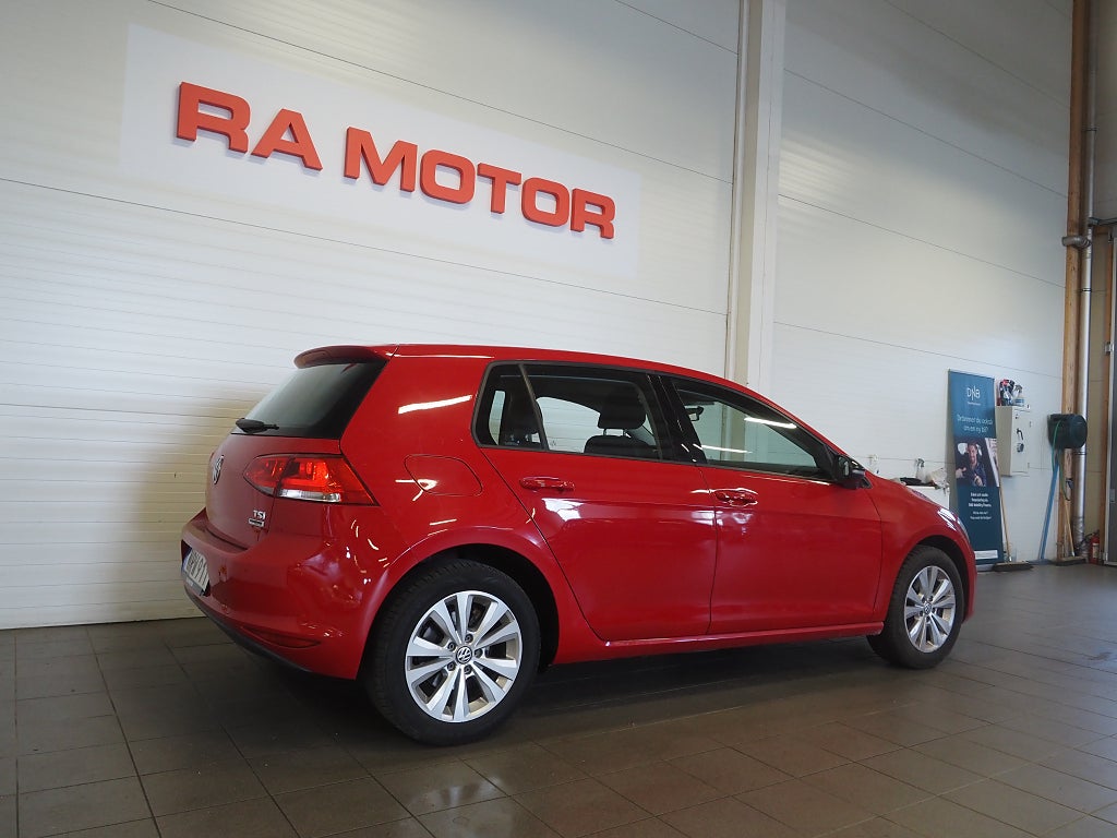 Volkswagen Golf 5-dörrar 1.2 TSI BMT Base | Bluetooth | Adaptiv farth | 2016