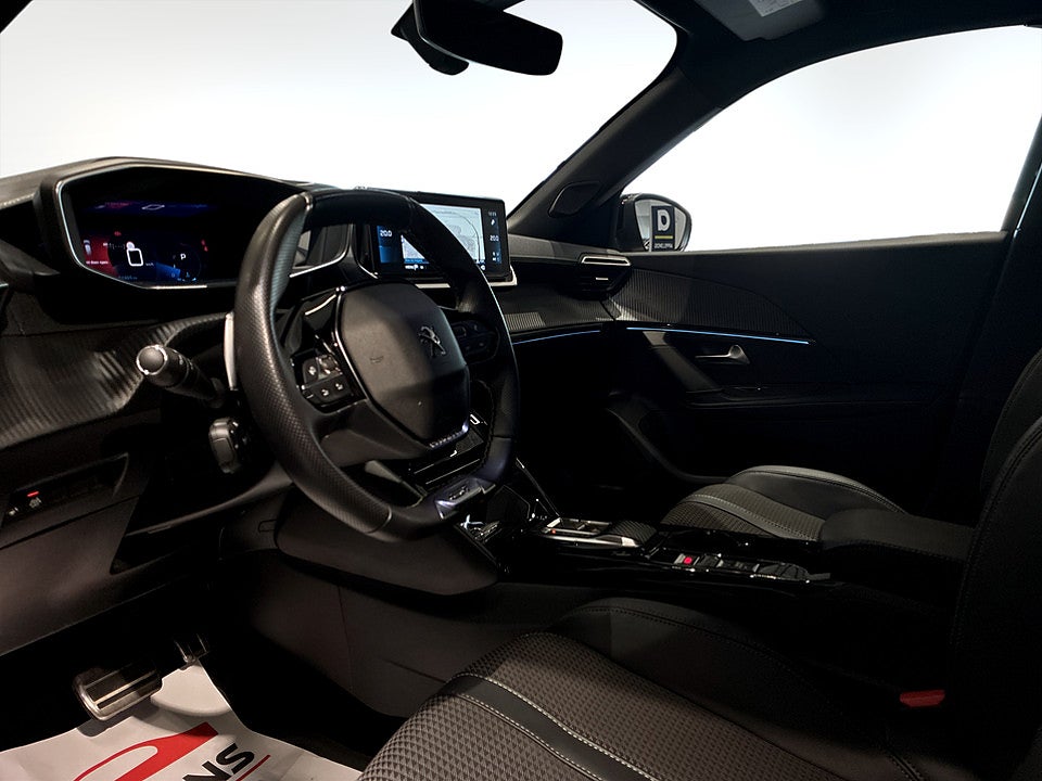 Bild på Peugeot 2008 GT 1.2 PT 130hk Aut B-KAMERA CARPLAY NAVI