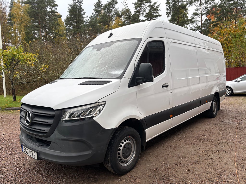 Mercedes-Benz Sprinter 317 317 CDI RWD Panel Van 9G-Tronic L4 långa mod 