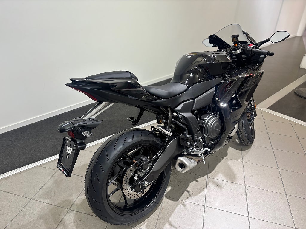 Yamaha YZF-R7 ABS  UPPDATERAD 2026 - miniatyr 3