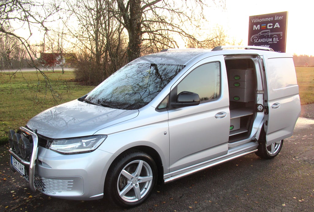 Volkswagen Caddy 122 TDI Automat Dubbelgolv med Inredning