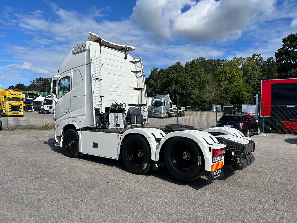 Volvo FH13 500 6x2 Dragbil med Hydraulik, Klädd hytt mm