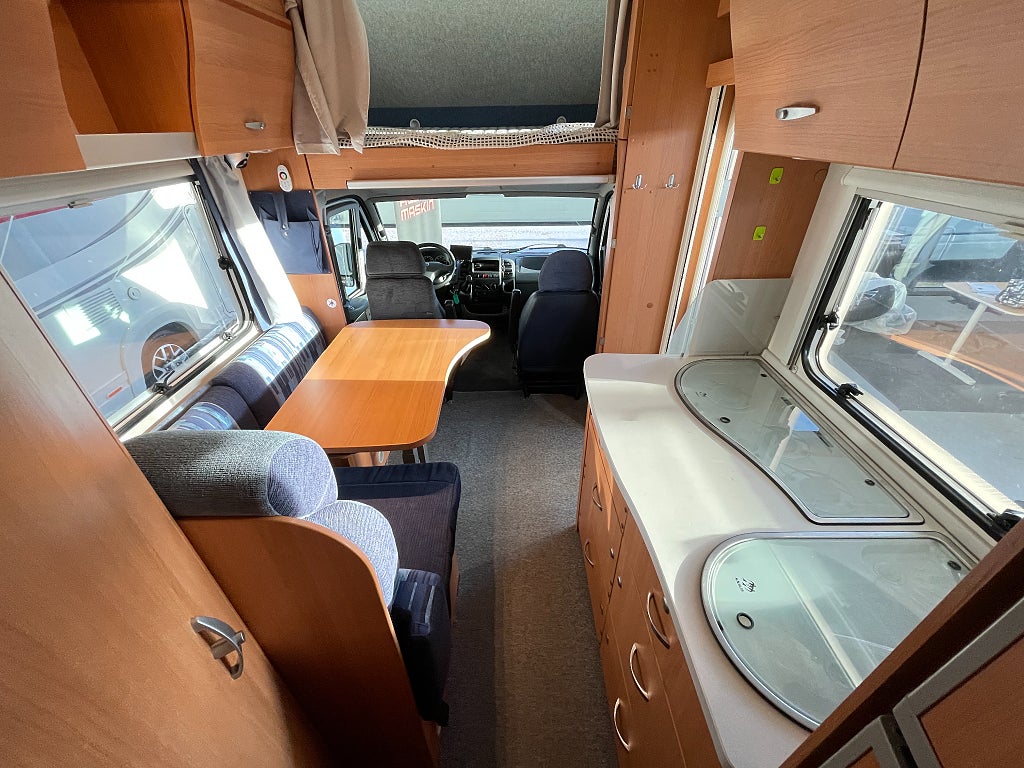 Knaus Sun TI 650 /Dubbla batterier/Fint skick/Kamera/Stödben/4 bältad - Knaus