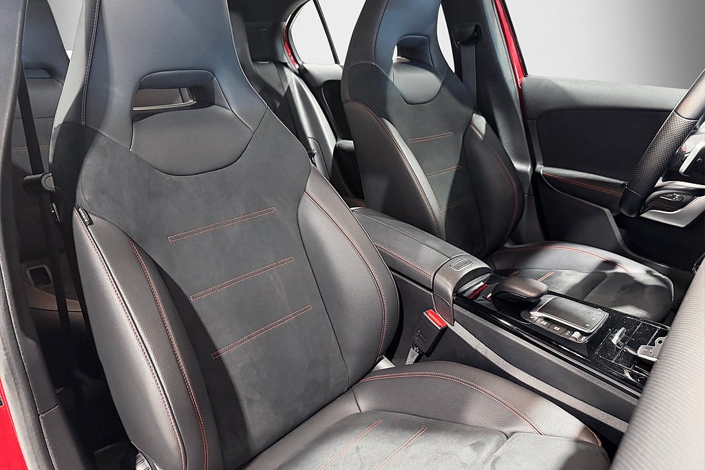 Mercedes-Benz A 180 7G-DCT AMG Line M-Värm Navi B-Kam Widescreen 2021