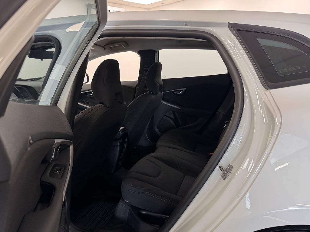 Volvo V40 2016 - miniatyr 8