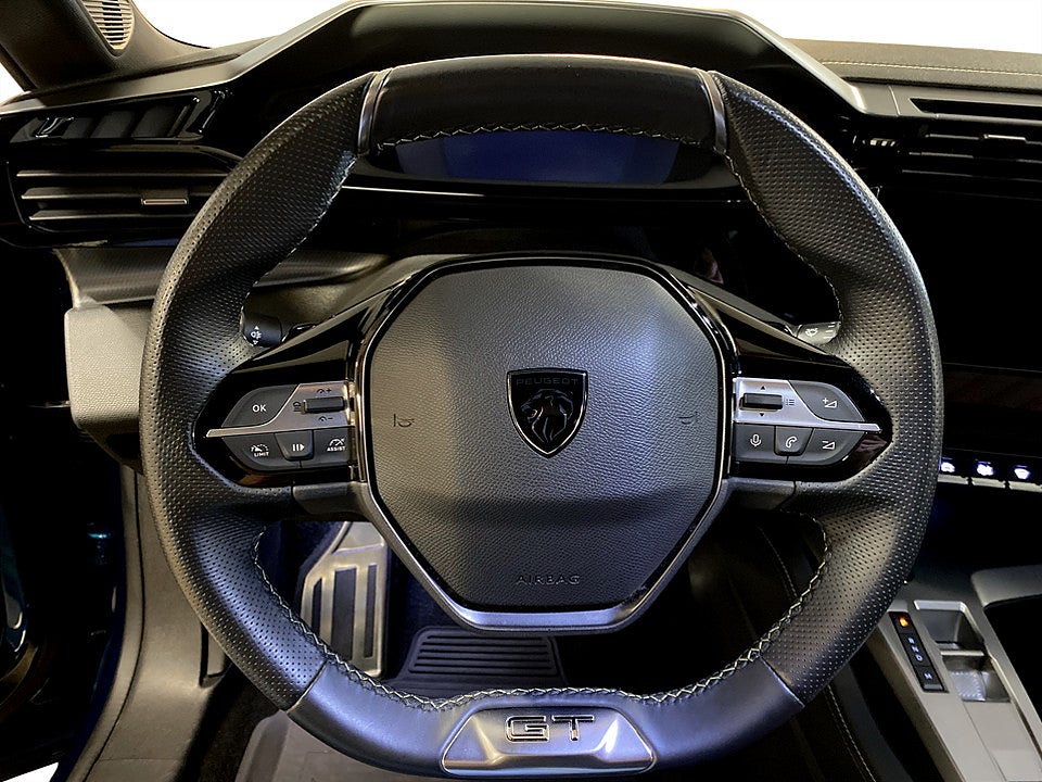 Bild på Peugeot 408 GT 1.2 PT 130hk Aut ELSTOL ELBAKLUCKA BACKKAMERA