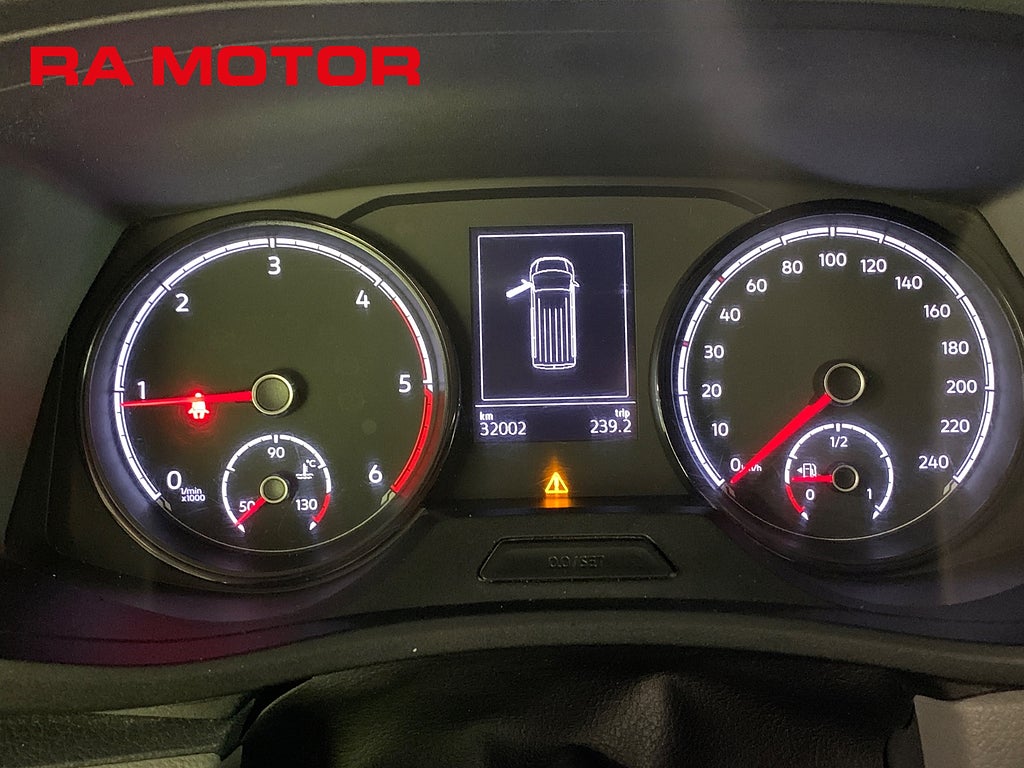 Volkswagen Transporter T30 2,0 TDI 150hk SCR Skåp DSG Värmare Drag Leasbar 2024
