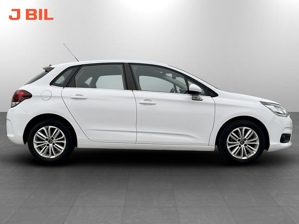 Bild på Citroen C4 Feel 1.2 e-THP 130hk Aut BACKSENSORER FARTHÅLLARE