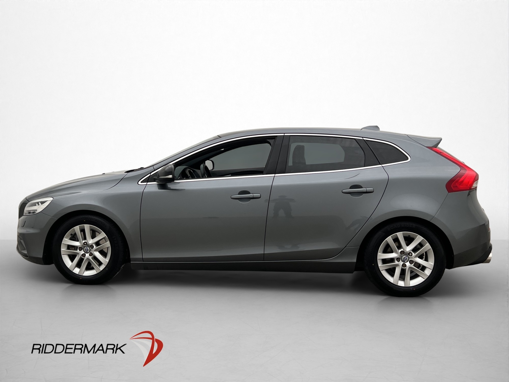 Volvo V40 2017, kuva 6/10