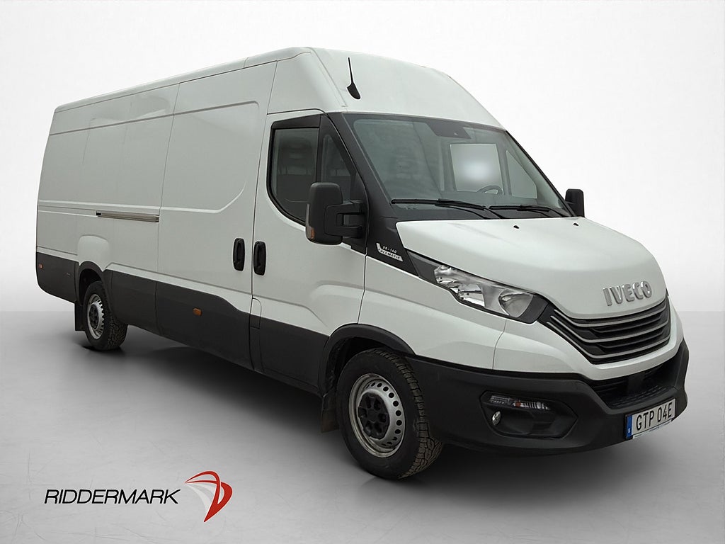 Iveco Daily L4H2 2.3JTD 136hk FLYTTBIL Värm PDC 3-Sits MOMS