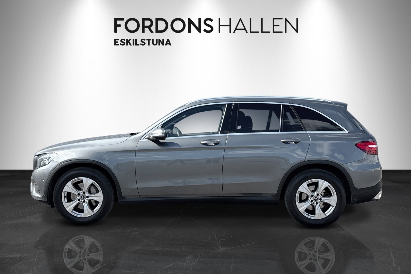 Mercedes-Benz GLC 220 d 4MATIC 9G-Tronic 2017, bild 4/35