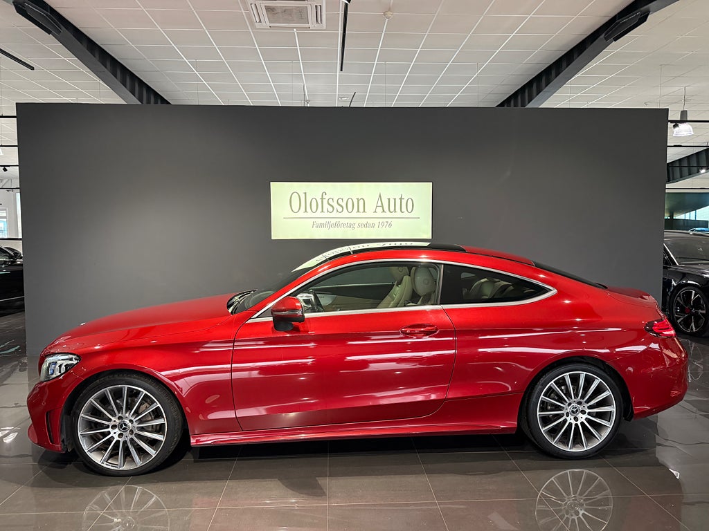 Mercedes-Benz C 220 d Coupé AMG Värmare Glastak 19tum - bild 3