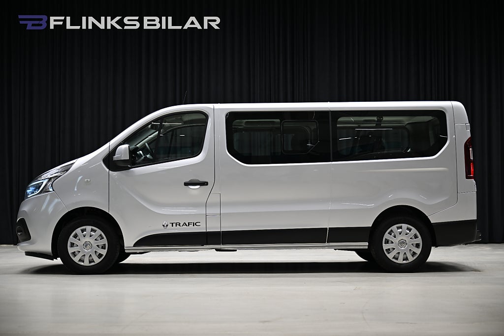Renault Trafic Grand Kombi dCi 145HK L2|9-Sits|Drag|Navi|EnÄgare|Moms
