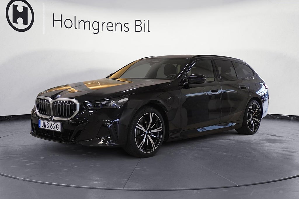 BMW 530e xDrive Touring M Sportpaket B W Drag | Ränta 1,99%