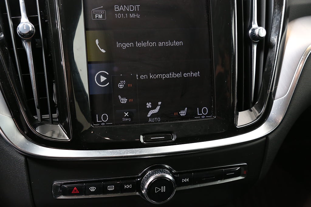 Volvo V60 B4 Diesel 197hk Momentum Aut Navi Kamera VOC Leasbar 2022