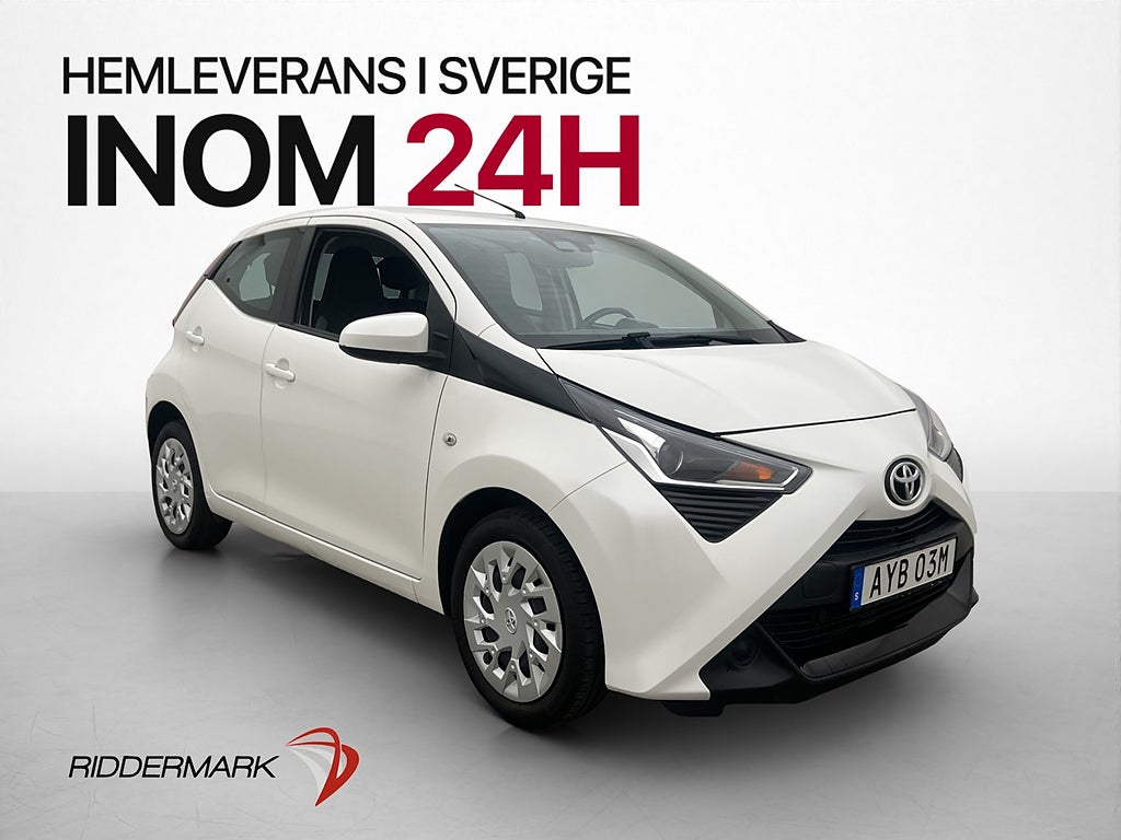 Toyota Aygo 1.0 72hk X-PLAY Kamera Motorvärmare Bluetooth