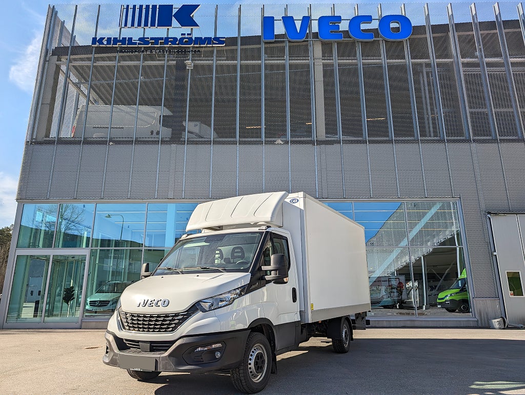 Iveco Iveco Daily Volymskåp med Zepro lyft