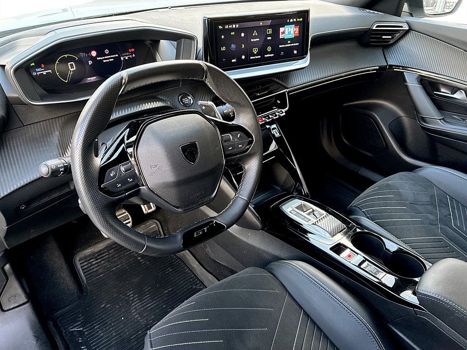 Bild på Peugeot 2008 GT 1.2 PT 130hk Aut B-KAMERA CARPLAY