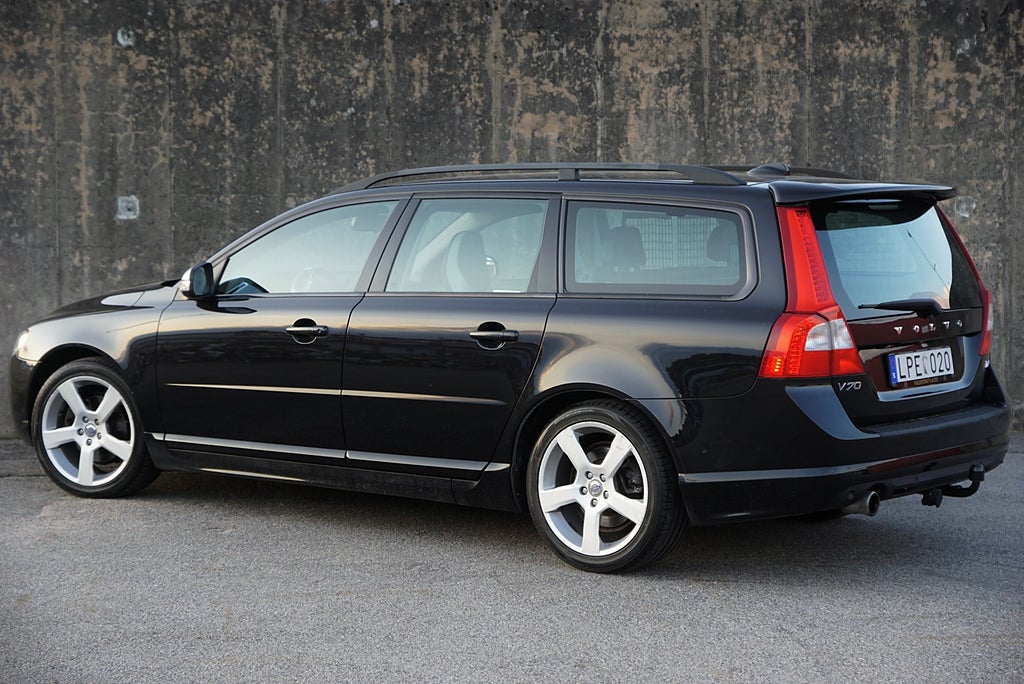 Volvo V70 T4 180hk R-Design 2-Ägare|Drag|P-Sensorer|