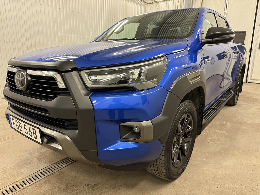 Toyota Hilux Dubbelhytt 2.8 AWD Invincible 