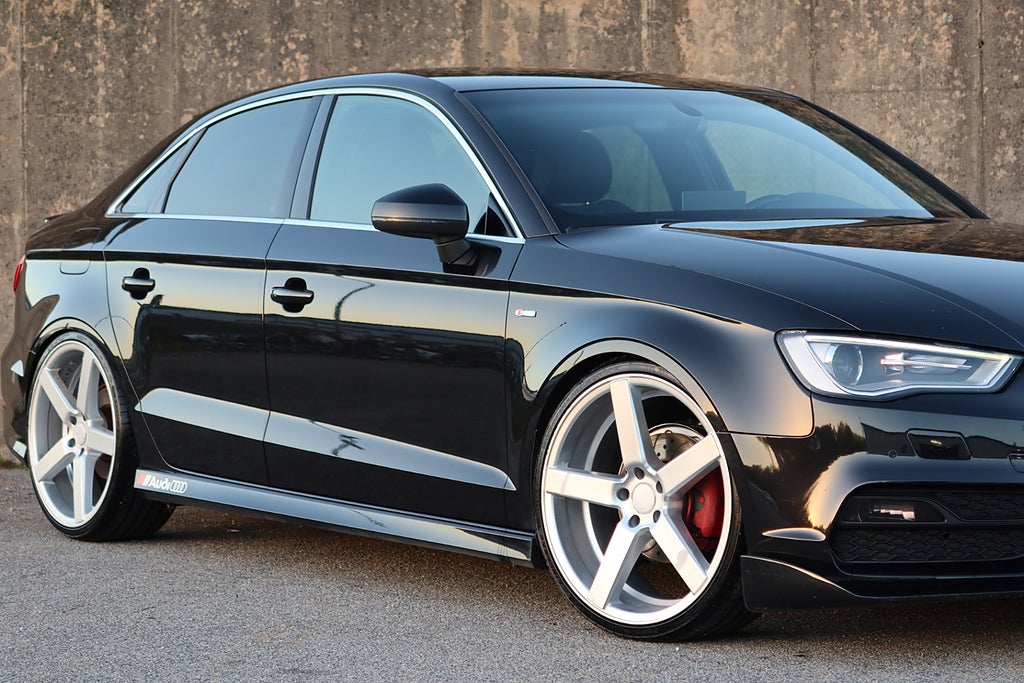 Audi A3 Sedan 2.0 TDI S-Line Coils 20" Ocean Påkostad SE STUK