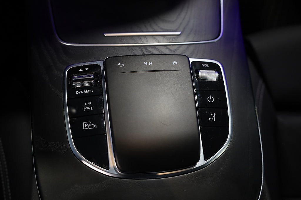 Mercedes-Benz E 300 T de 9G-Tronic Burmester Navi Kamera Värmare Drag 2023