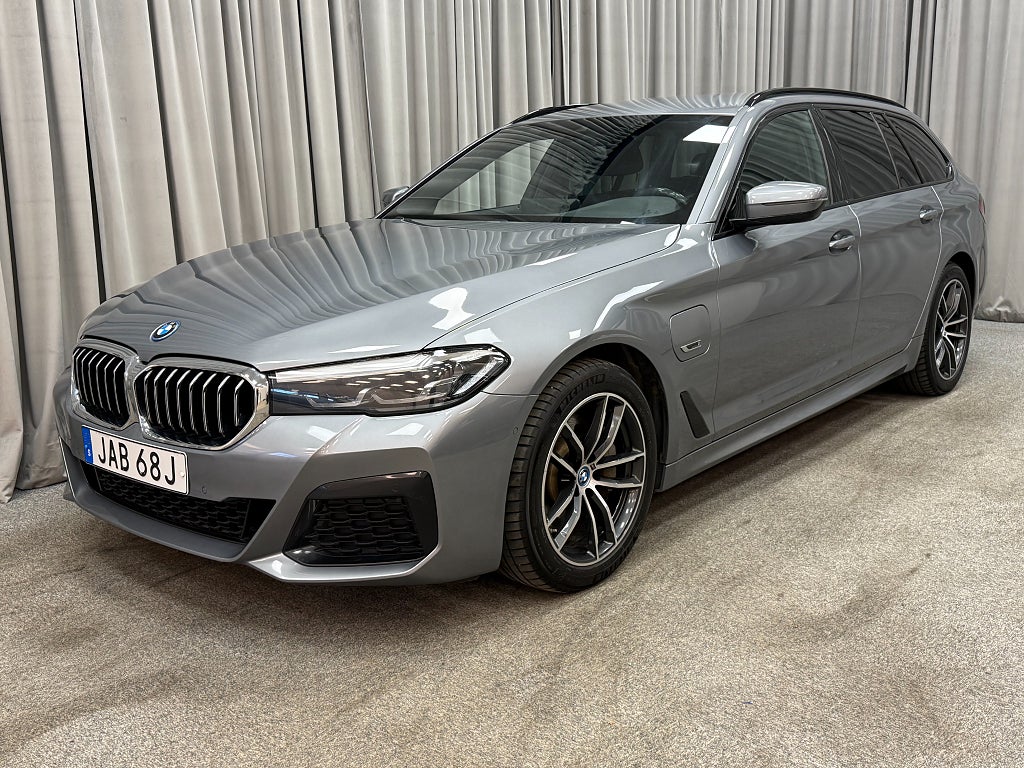 BMW 530e xDrive Touring M Sport Drag/Värmare/Skinn/Hifi/Moms
