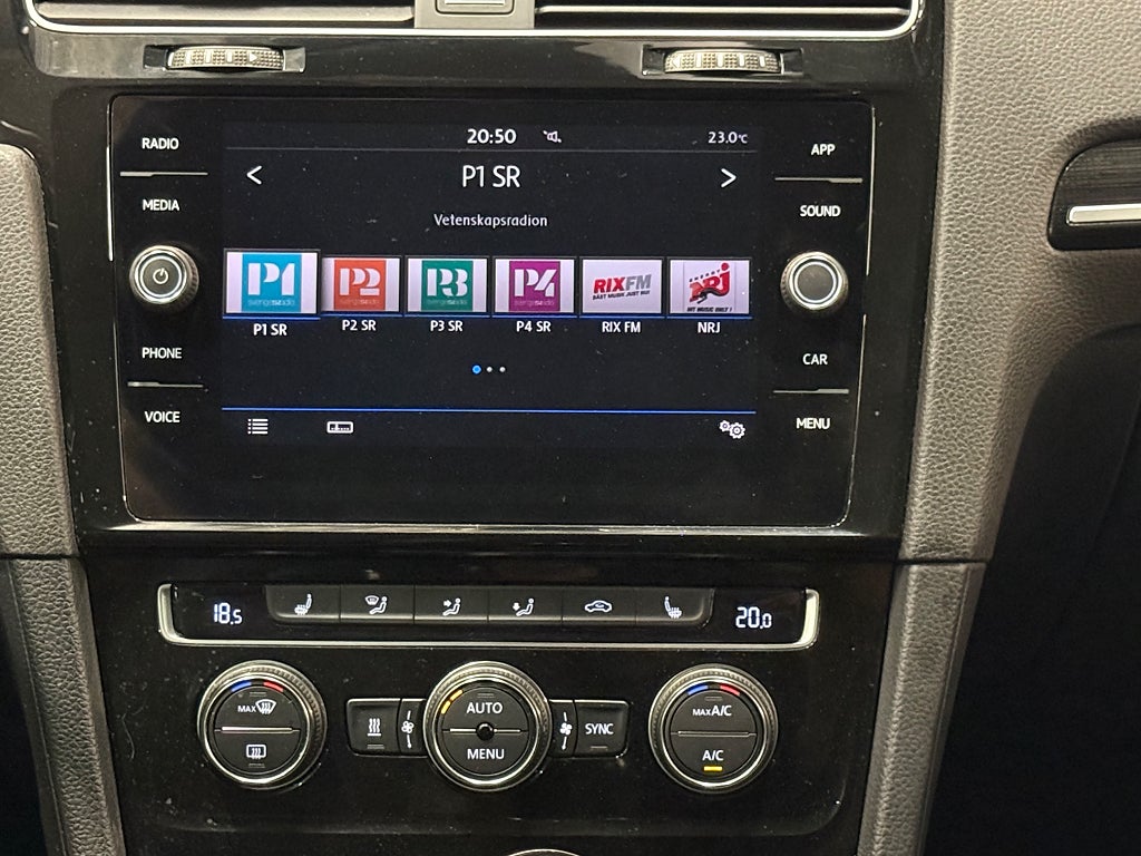 Volkswagen Golf I 5-dörrar 1.5 TSI 150hk GT Värmare B-Kamera Dynaudio - miniatyr 18