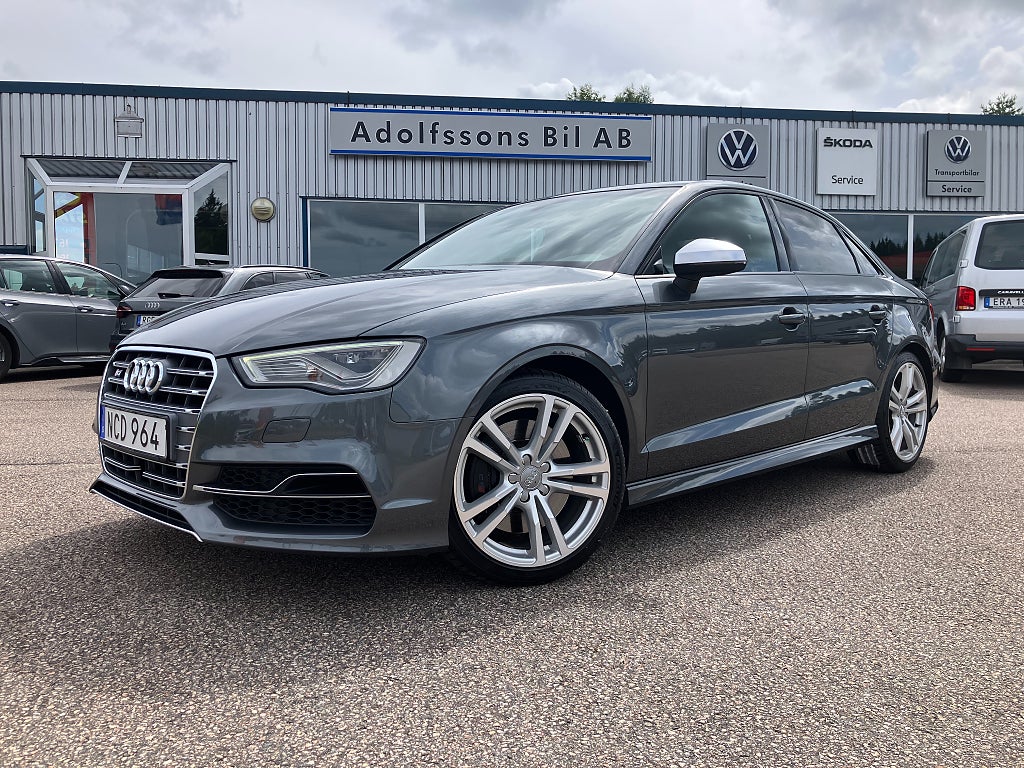 Audi S3 Sedan 2,0 TFSI 300hk quattro S-Tronic (Läder/Navi/B&O)