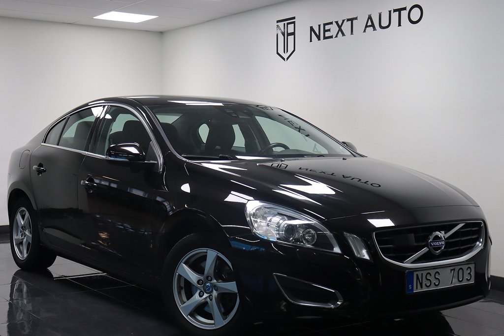 Volvo S60 D3 GEARTRONIC 163HK SV-SÅLD KEYLESS 