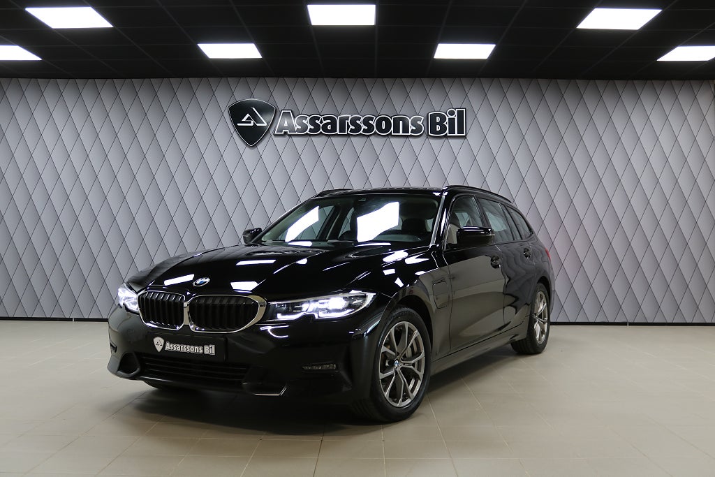 BMW 330e Touring M Sportratt Drag Navigation B-Kamera 