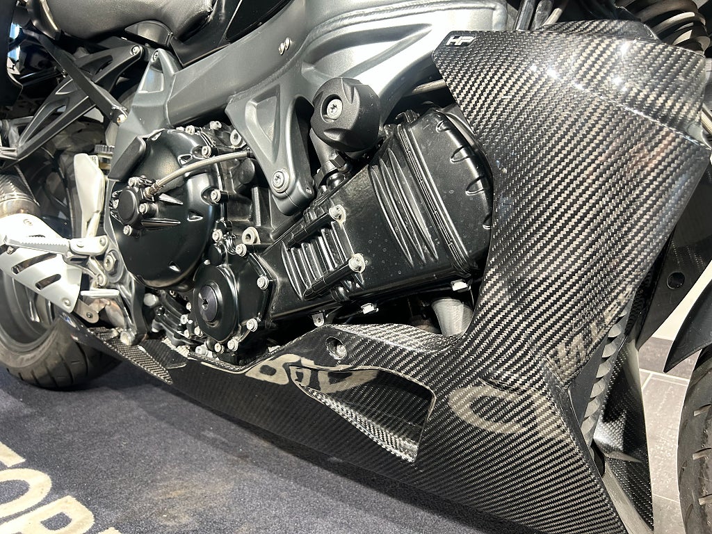 BMW K1300R Slipon/Sidoväskor/Kolfiber BellyPan/4168 mil