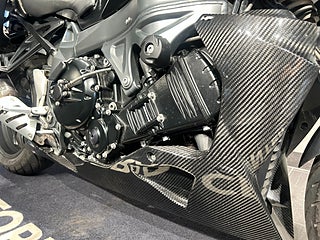 BMW K1300R Slipon/Sidoväskor/Kolfiber BellyPan/4168 mil