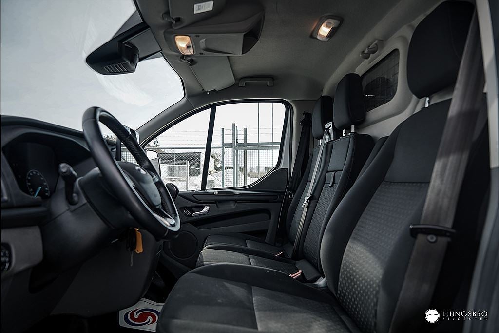 Ford Transit Custom 300 2.0 EcoBlue130hk