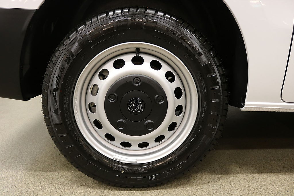 Bild på Peugeot Expert 180hk Aut L2 - DEMO