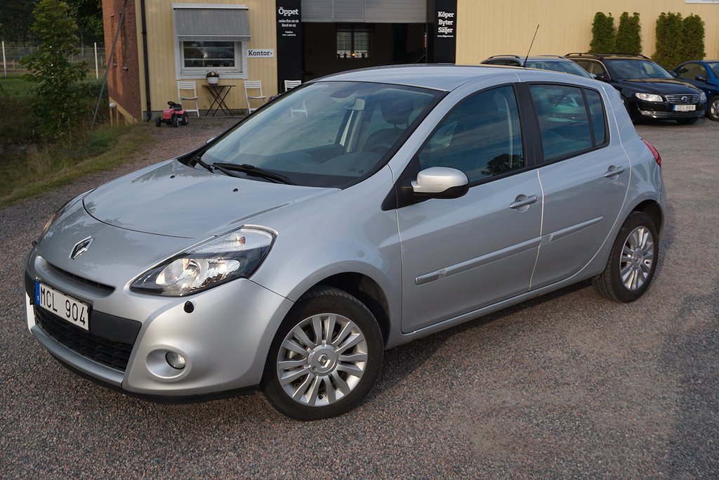 Renault Clio 5-dörrars Halvkombi 1.2 E85 1 ägare 2100mil