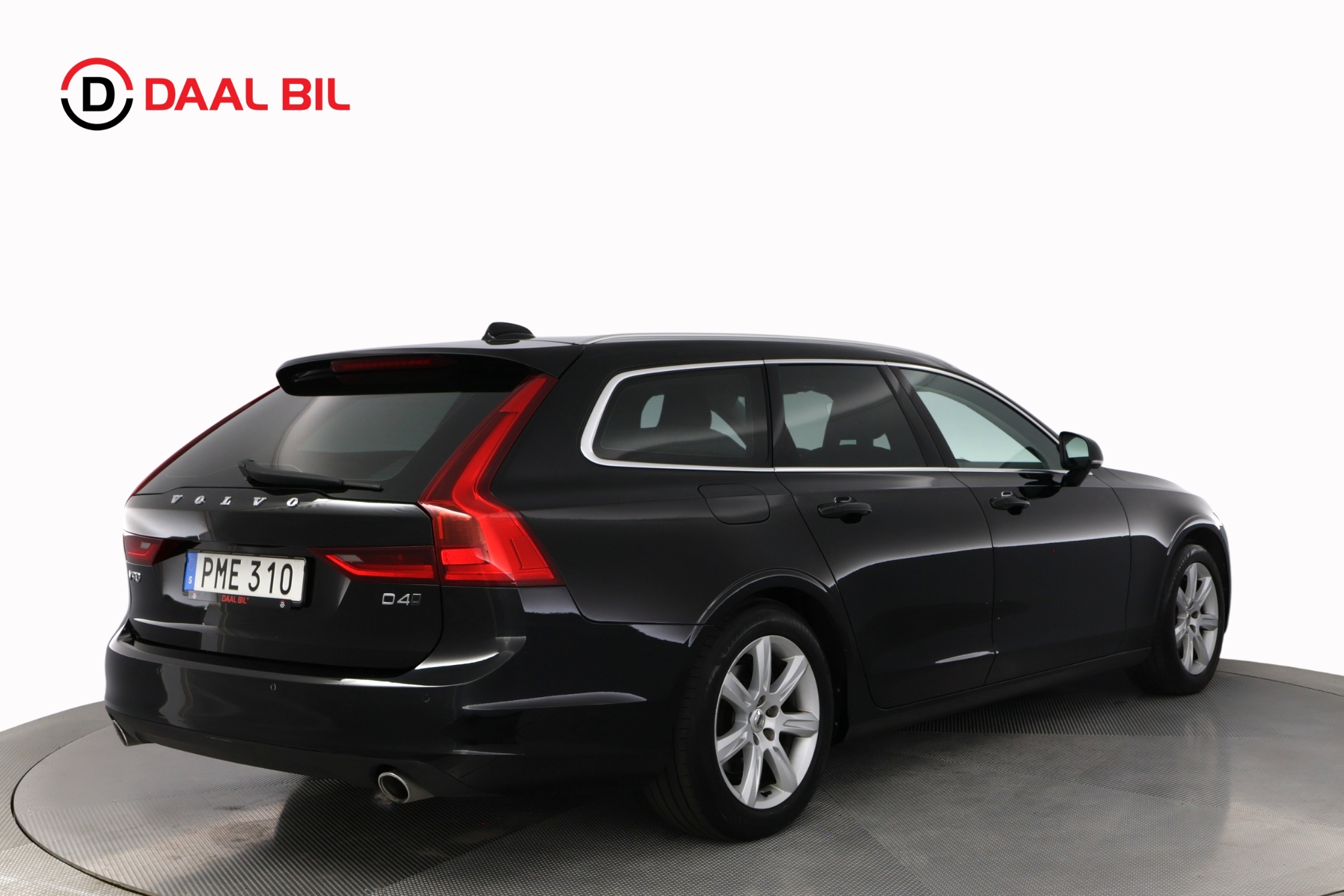 Volvo V90 D4 AWD 190HK MOMENTUM PANO B&W 2017, bild 6/55