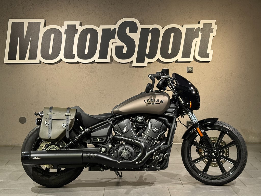 Indian SCOUT ROGUE 1250