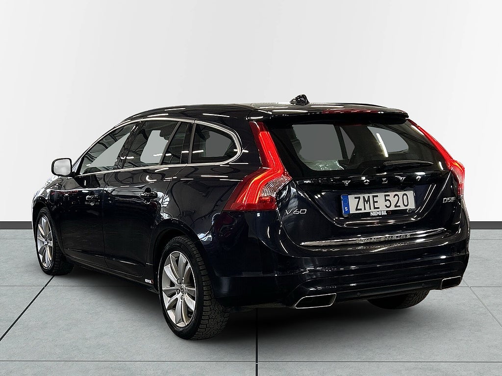 Volvo V60 D5 Plug-in Hybrid AWD Momentum S&V-hjul/Kamera/Keyless