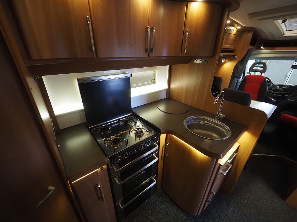 Kabe Travel Master 750 LXL ALDE AC Dragkrok 2012