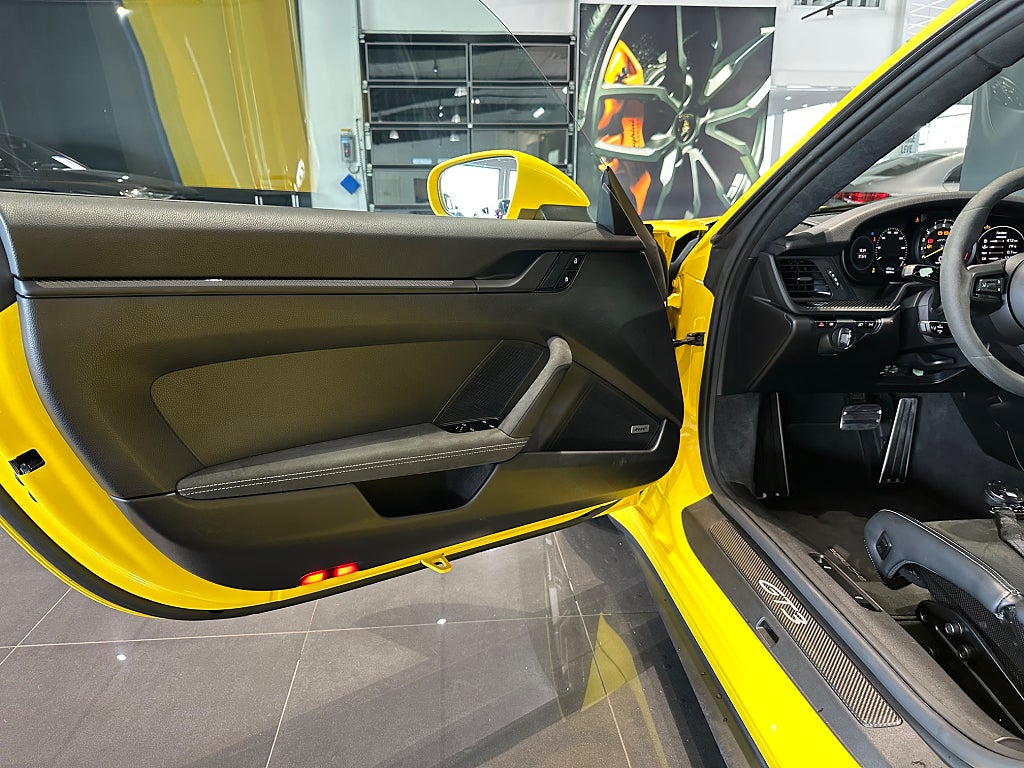 Porsche 911 992 GT3 PDK Carbon Lift Keramiska BOSE - bild 8