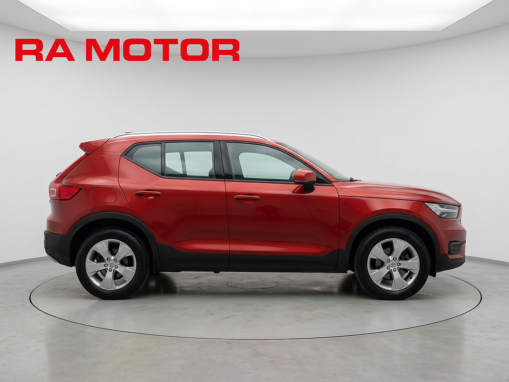 Volvo XC40 T3 Momentum | Värmare | VOC | PDC | Drag | En Ägare 2020