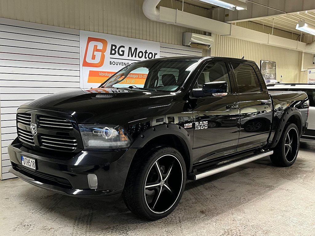 Dodge RAM 1500 5,7 V8 Hemi Sport 395hk Sportavgas/24"/Alpine