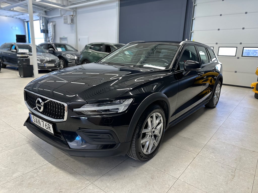 Volvo V60 Cross Country D4 AWD Momentum/Drag/Nav/Rattväme/D-Värmare