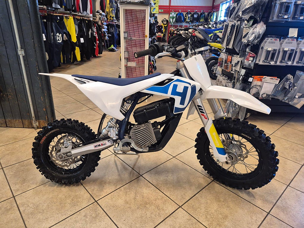 Husqvarna EE 5 