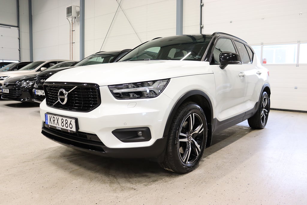 Volvo XC40 D4 AWD R-Design Drag Pano Läder VOC B-kamera 190hk