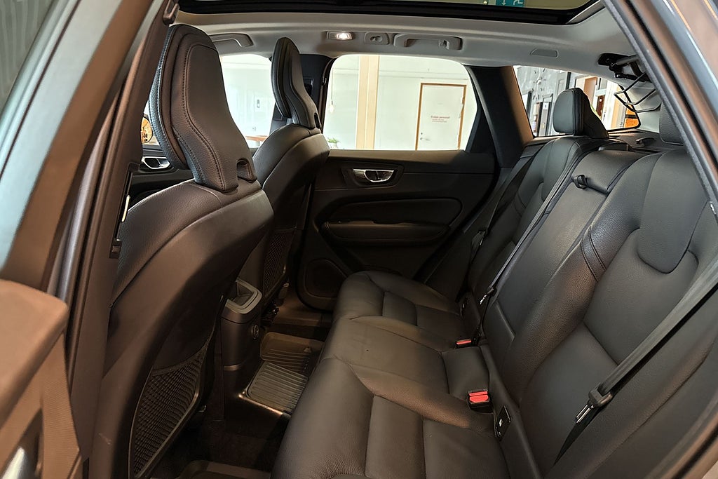 Volvo XC60 Recharge T6 AWD Aut Inscription Kamera skinn Moms Dragt miniatyr 17