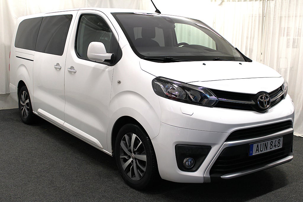Toyota Proace Verso 2.0 D-4D |8-sits|Värmare|2X-Dörrar|HUD|Keyless|177hk