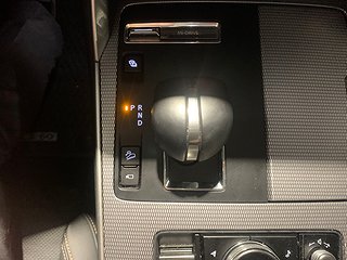 SUV Mazda CX-60 17 av 24